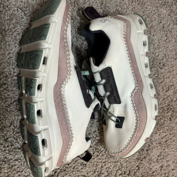 On cloud cloudaway women’s 6 - Picture 6 of 12